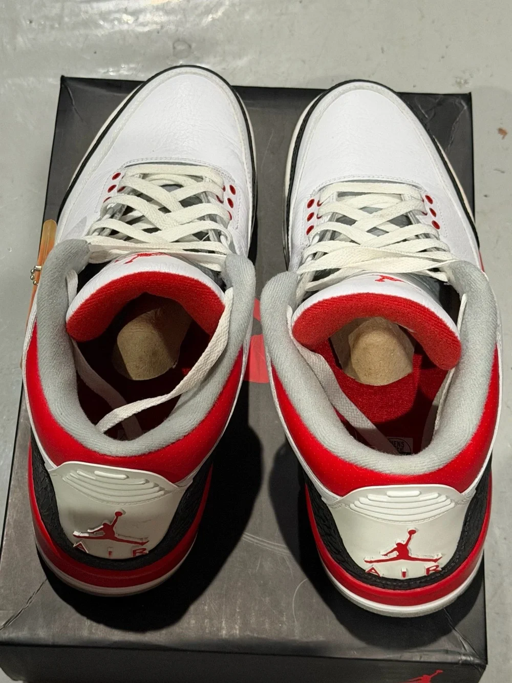 Nike Jordan 3 Retro Men’s Sneakers - White/ Fire Red/Black
